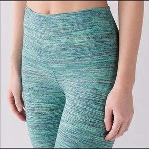 Lululemon Wunder Under sz 8